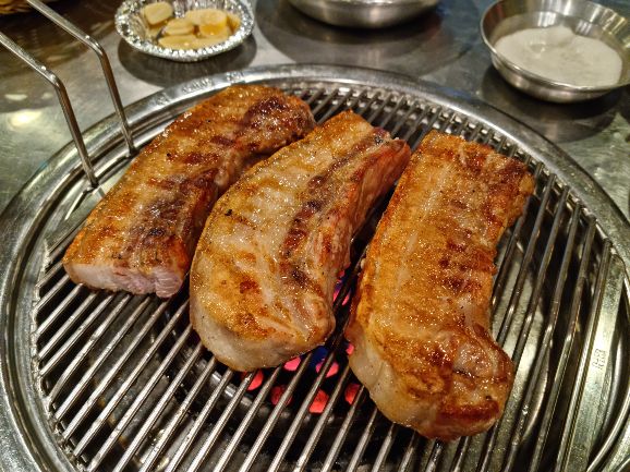 제주곰집 매장 방문 후 남겨주신 고객 리뷰 사진입니다.