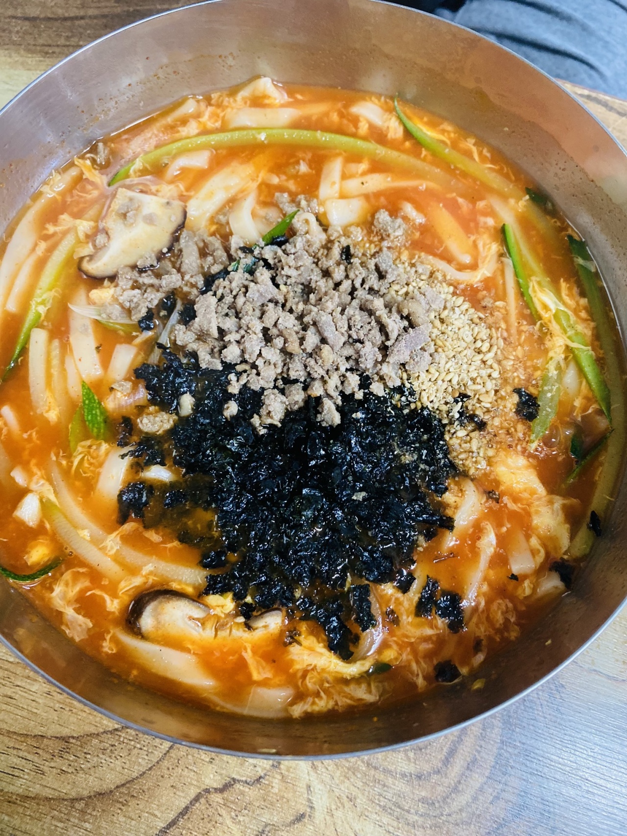 벌집 매장 방문 후 남겨주신 고객 리뷰 사진입니다.