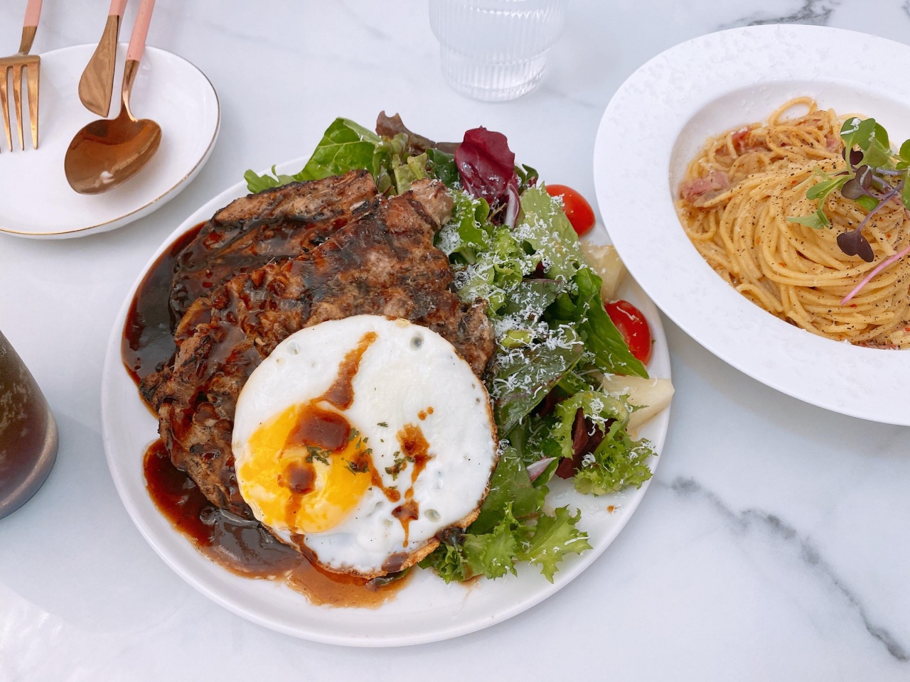 애견동반식당 사랑봄 매장 방문 후 남겨주신 고객 리뷰 사진입니다.