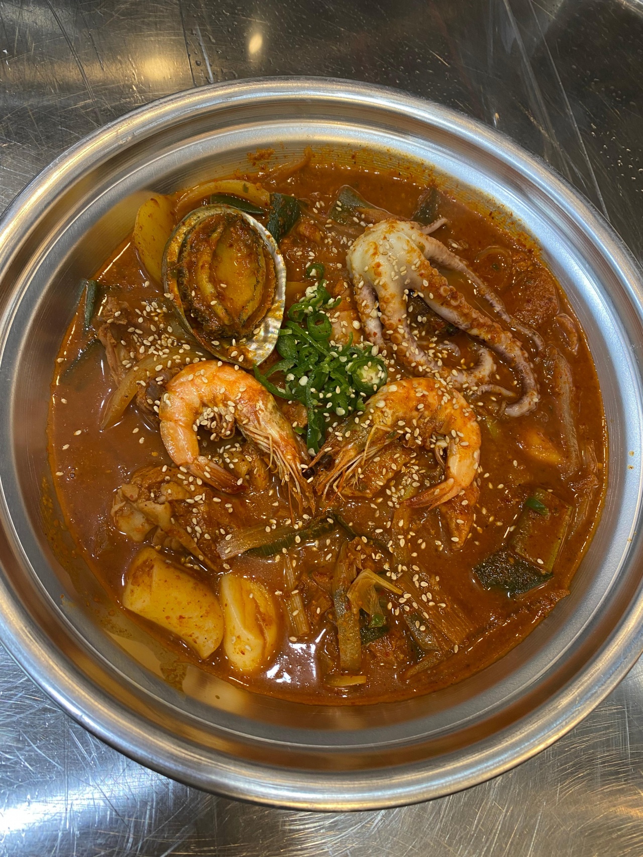 대표 물닭갈비 협동조합 매장 방문 후 남겨주신 고객 리뷰 사진입니다.