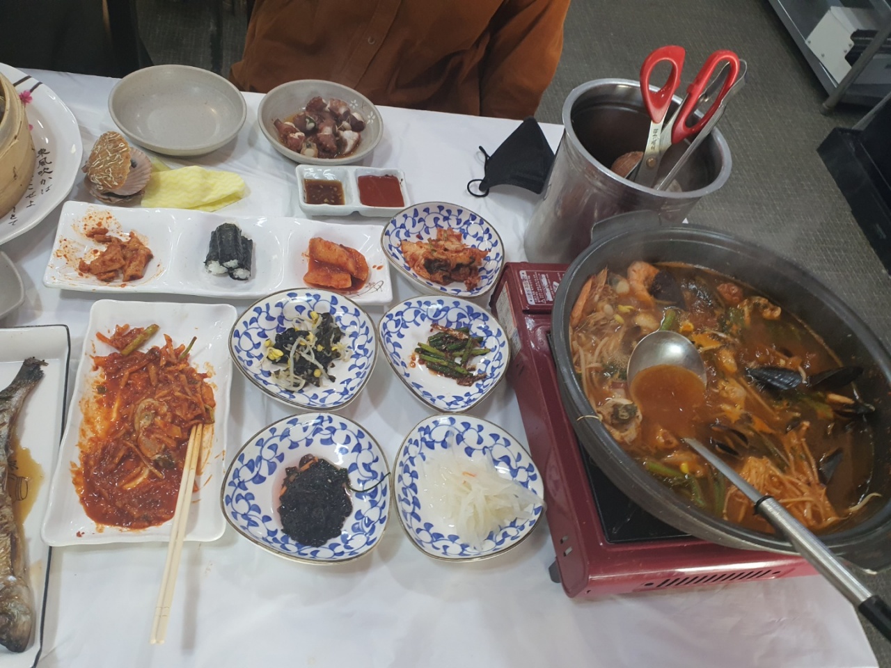 통영해물가 매장 방문 후 남겨주신 고객 리뷰 사진입니다.