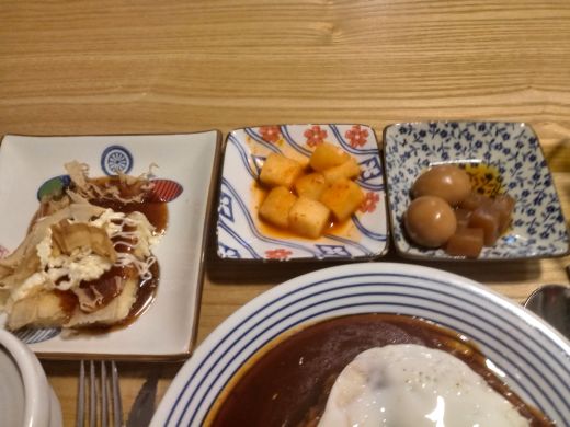 윤휘식당 매장 방문 후 남겨주신 고객 리뷰 사진입니다.