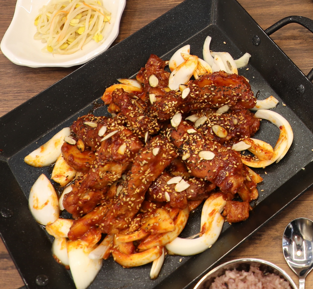 솔미등갈비앤코다리찜 매장 방문 후 남겨주신 고객 리뷰 사진입니다.