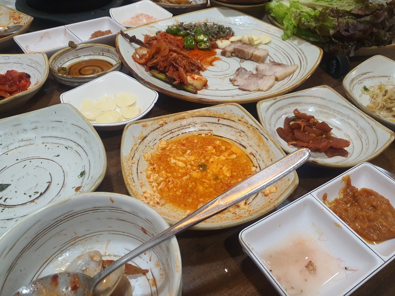 왕릉순두부보쌈 매장 방문 후 남겨주신 고객 리뷰 사진입니다.