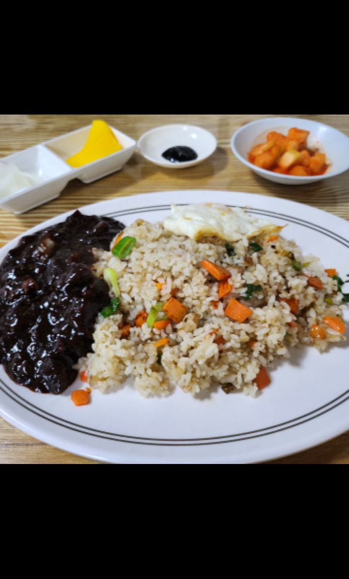 옛날 중국집 매장 방문 후 남겨주신 고객 리뷰 사진입니다.