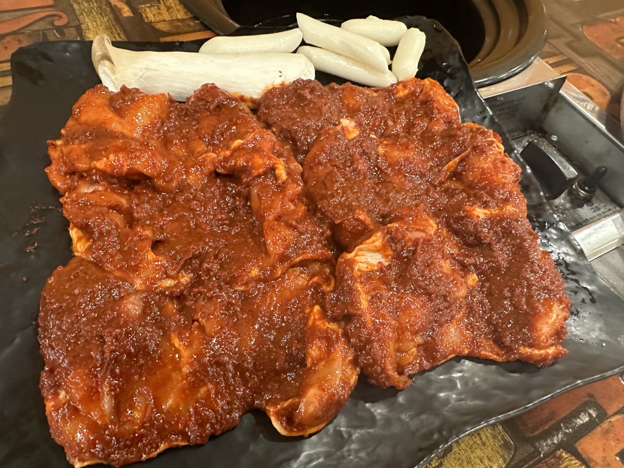 남이섬꼬꼬춘천닭갈비 매장 방문 후 남겨주신 고객 리뷰 사진입니다.