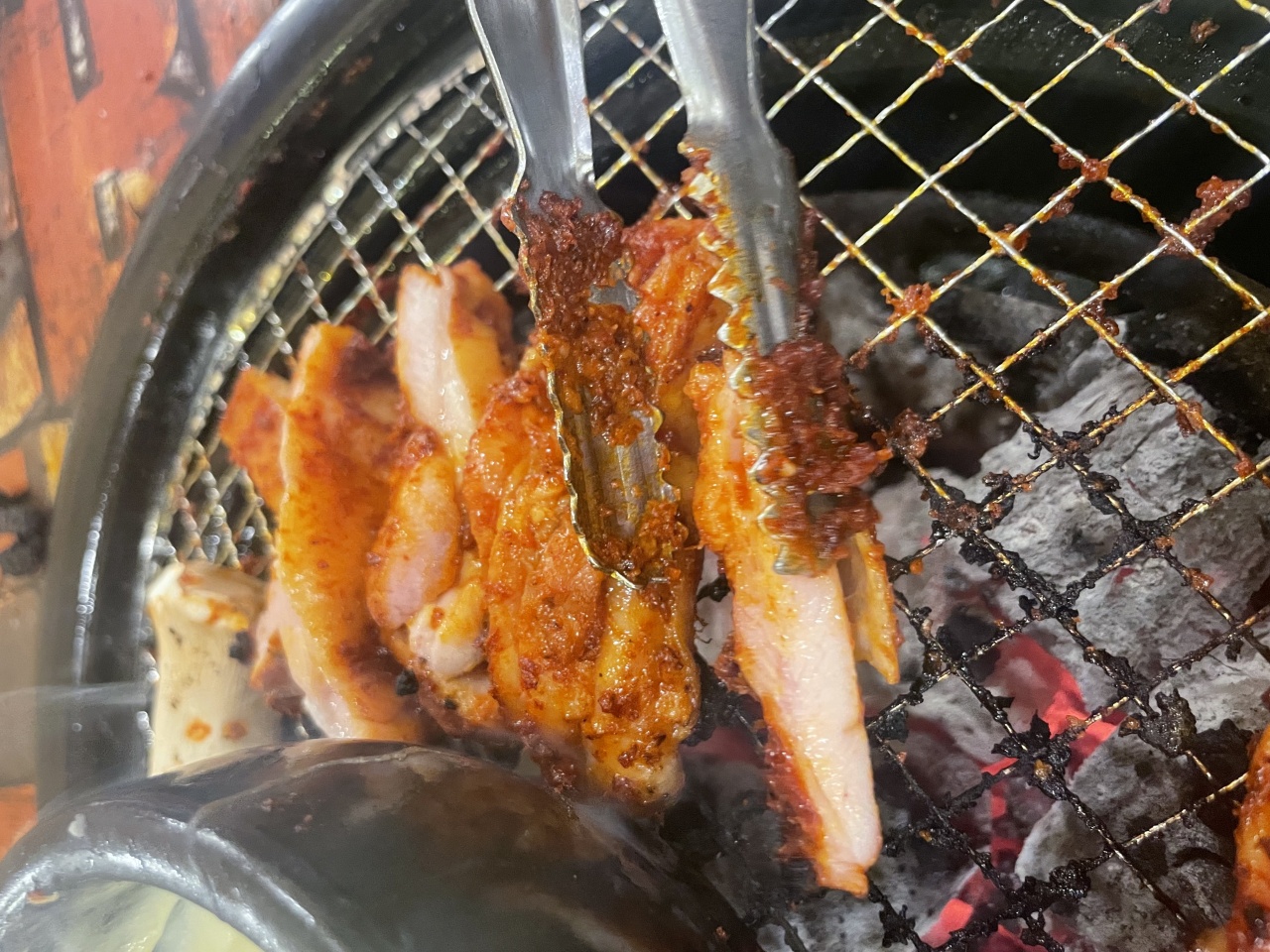 남이섬꼬꼬춘천닭갈비 매장 방문 후 남겨주신 고객 리뷰 사진입니다.