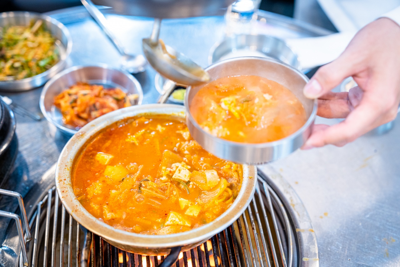 배도니 매장 방문 후 남겨주신 고객 리뷰 사진입니다.