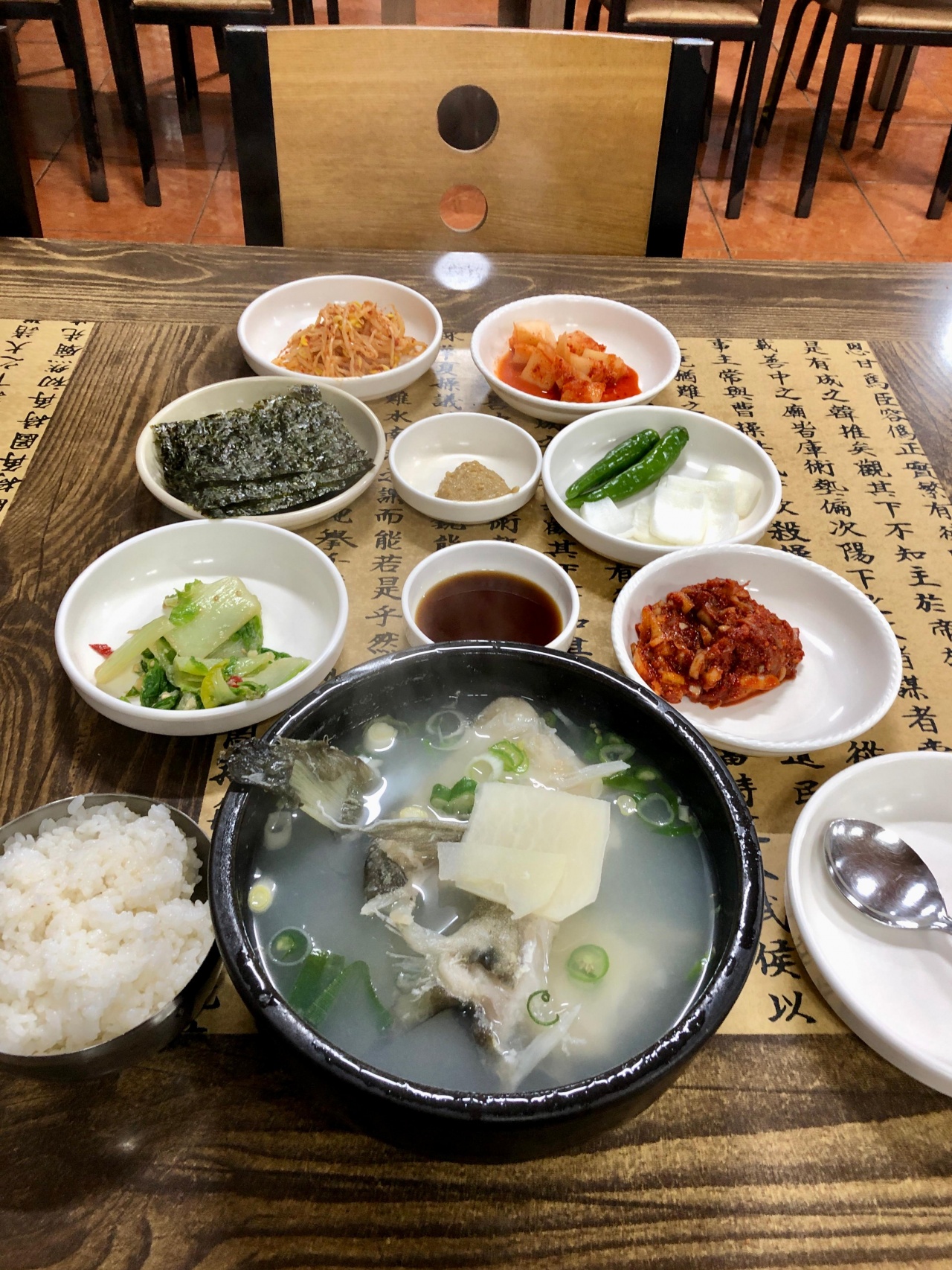 아저씨대구탕 매장 방문 후 남겨주신 고객 리뷰 사진입니다.