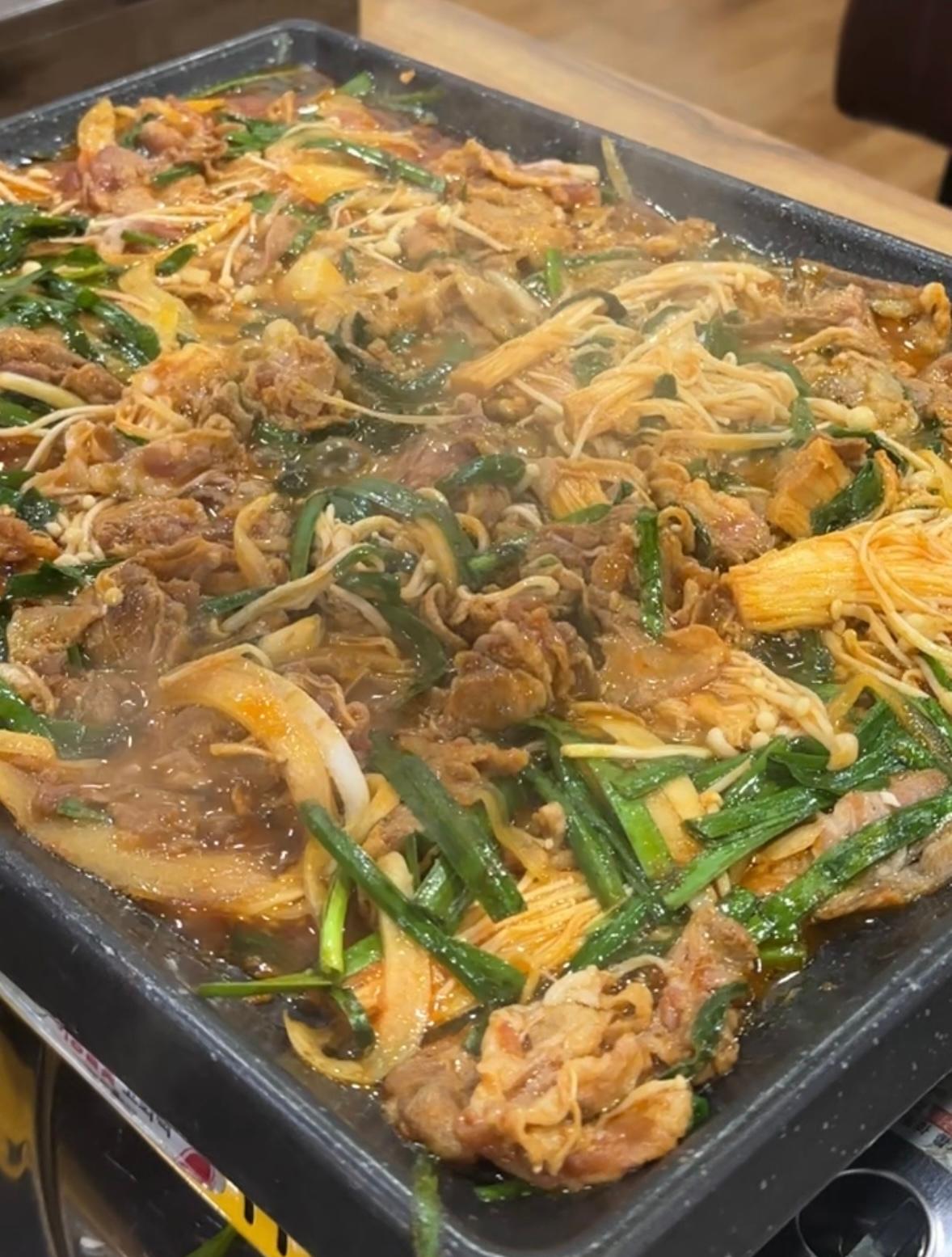 산마루식당 매장 방문 후 남겨주신 고객 리뷰 사진입니다.