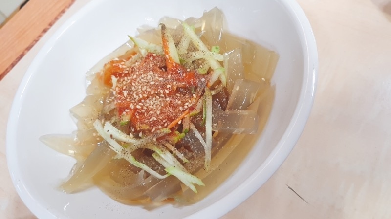 골목집칼국수 매장 방문 후 남겨주신 고객 리뷰 사진입니다.