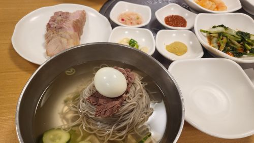 정인면옥 매장 방문 후 남겨주신 고객 리뷰 사진입니다.