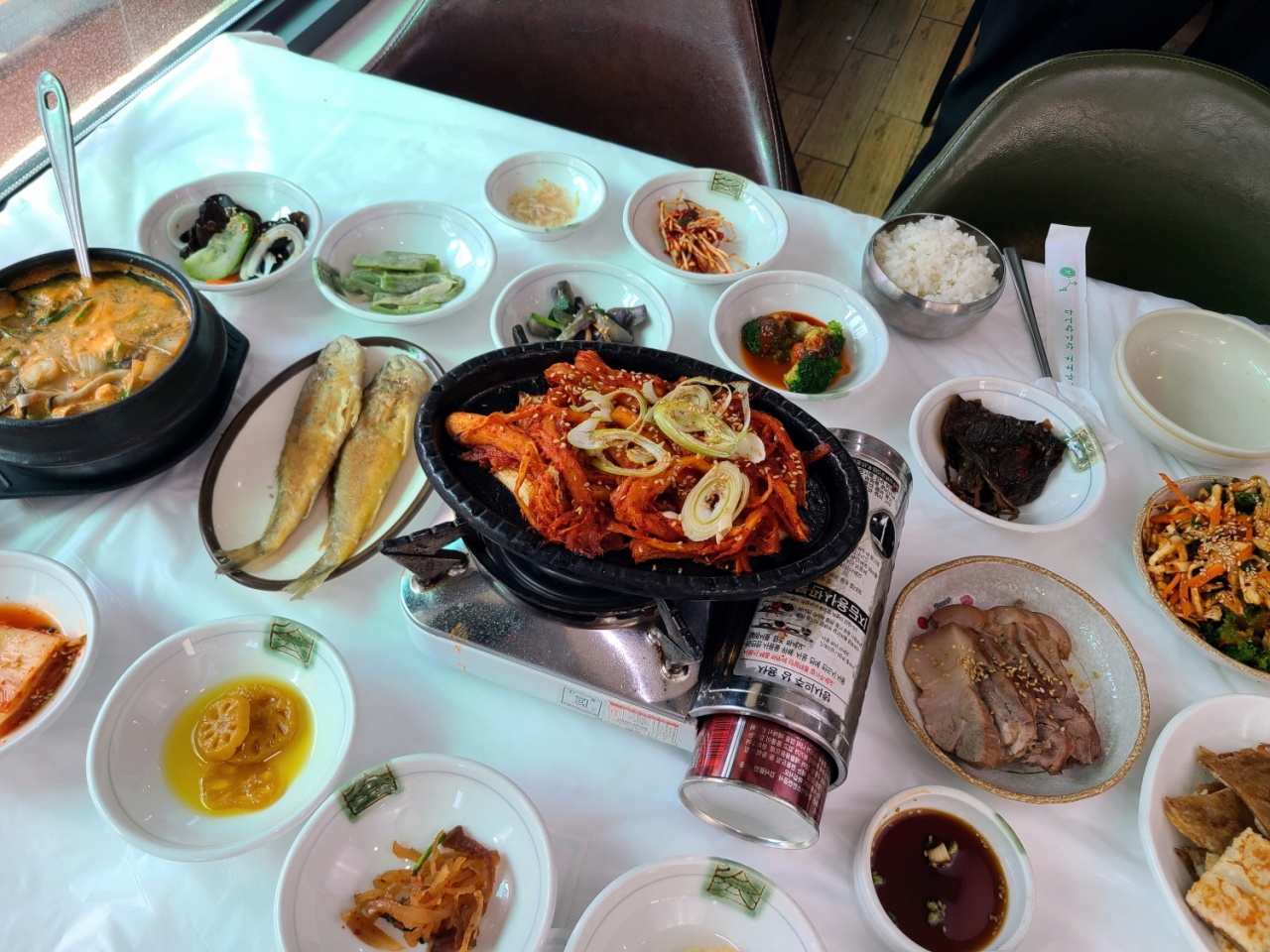 귀빈식당 매장 방문 후 남겨주신 고객 리뷰 사진입니다.
