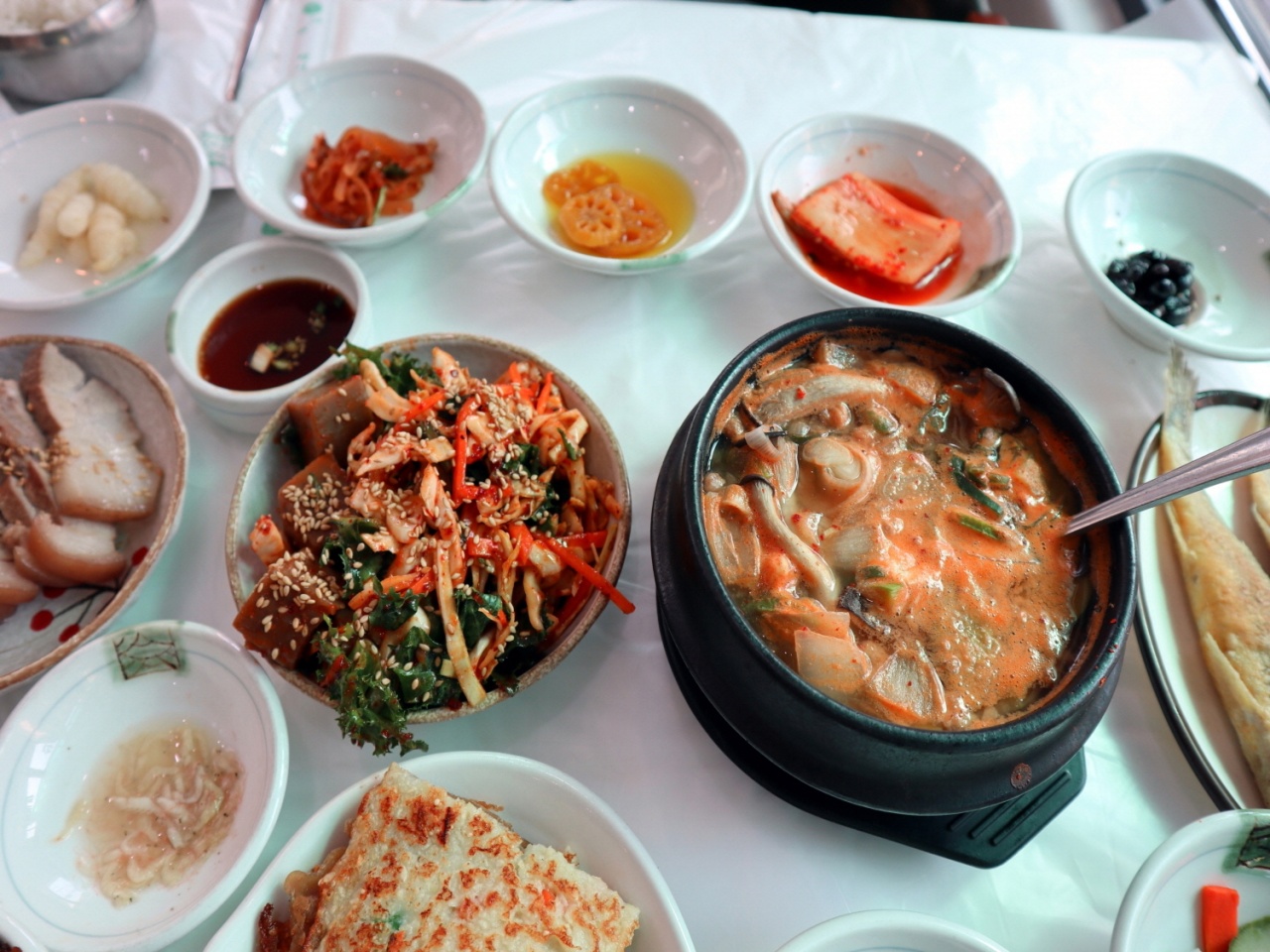 귀빈식당 매장 방문 후 남겨주신 고객 리뷰 사진입니다.