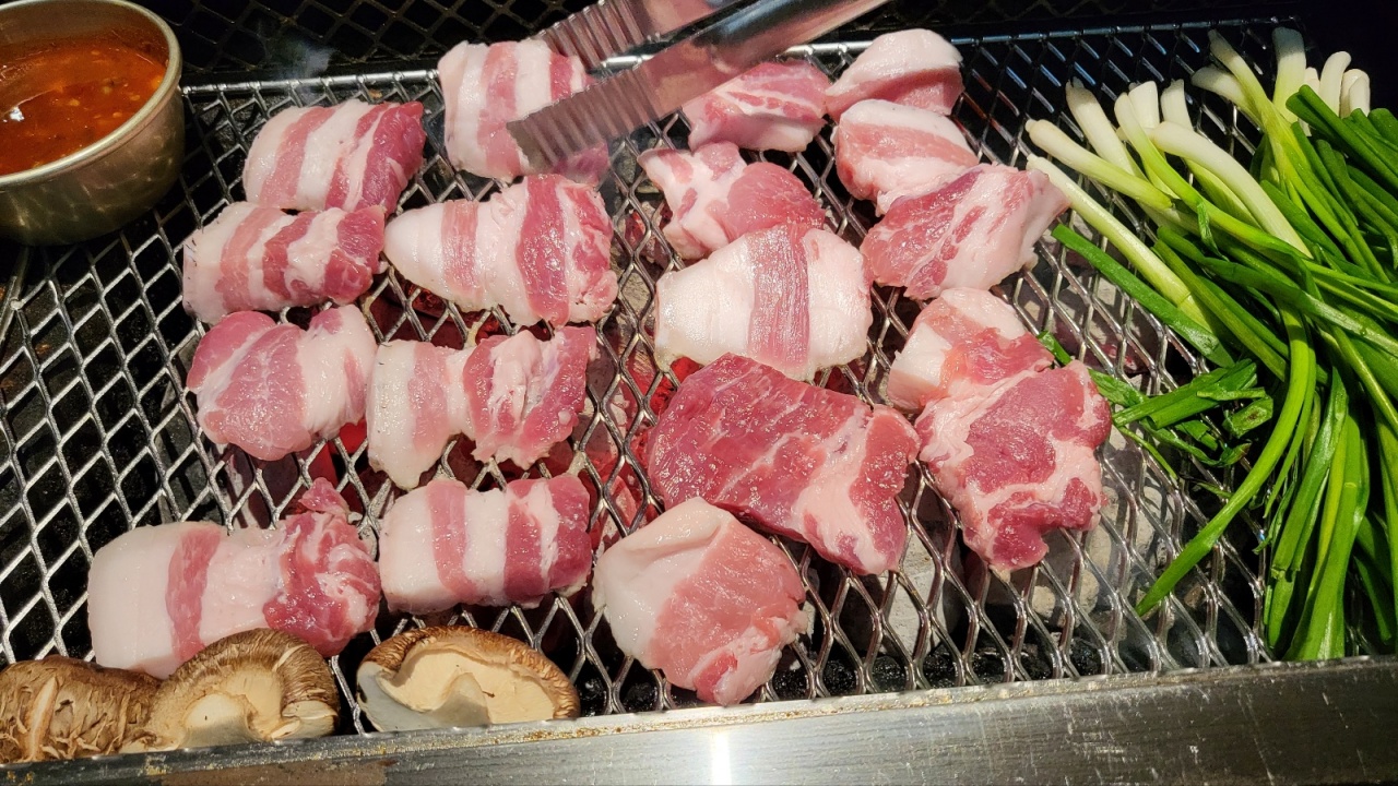 산청숯불가든 매장 방문 후 남겨주신 고객 리뷰 사진입니다.
