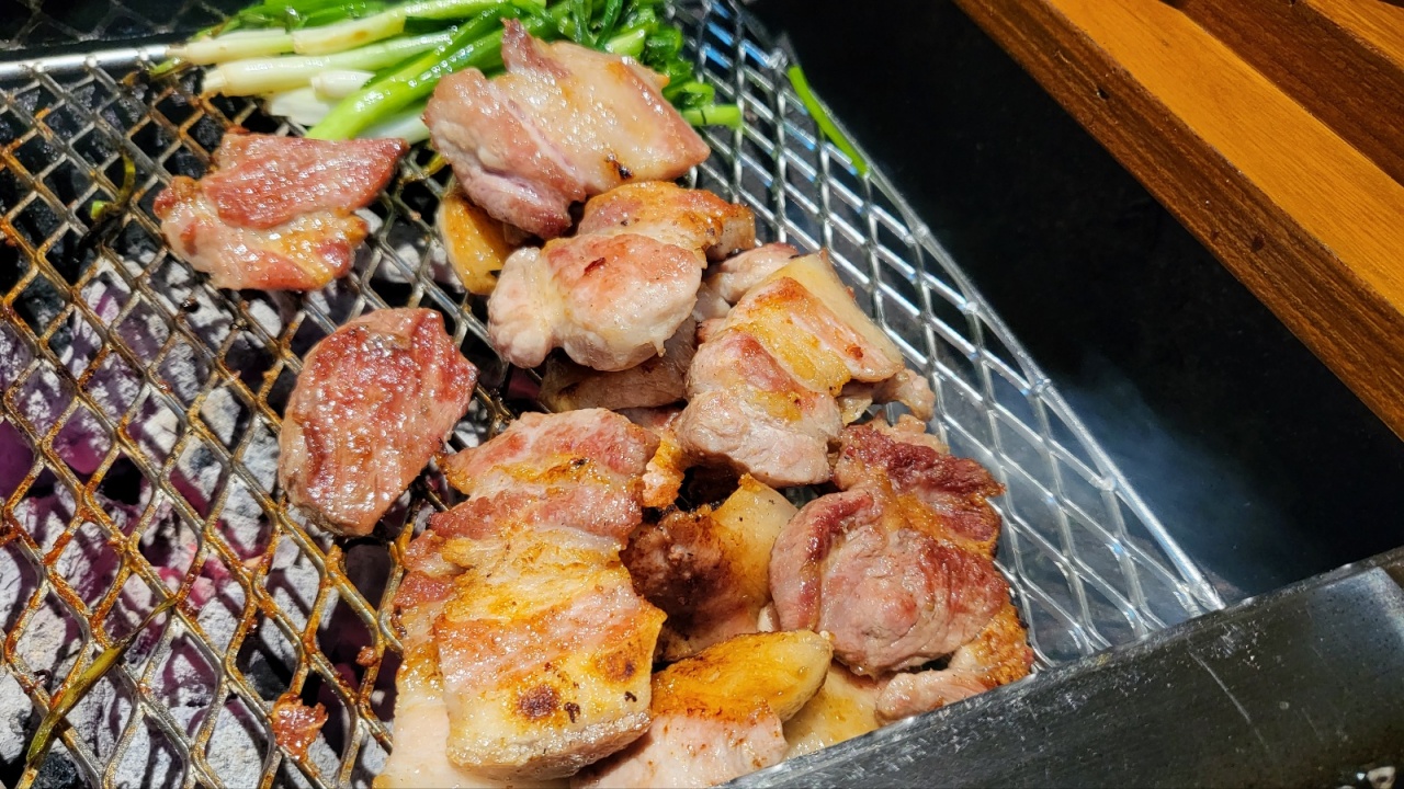산청숯불가든 매장 방문 후 남겨주신 고객 리뷰 사진입니다.