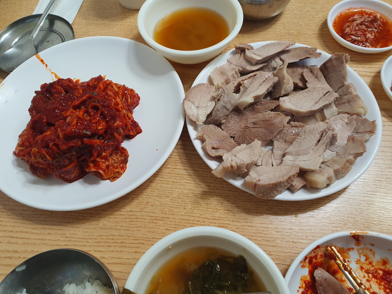 광주보쌈 매장 방문 후 남겨주신 고객 리뷰 사진입니다.