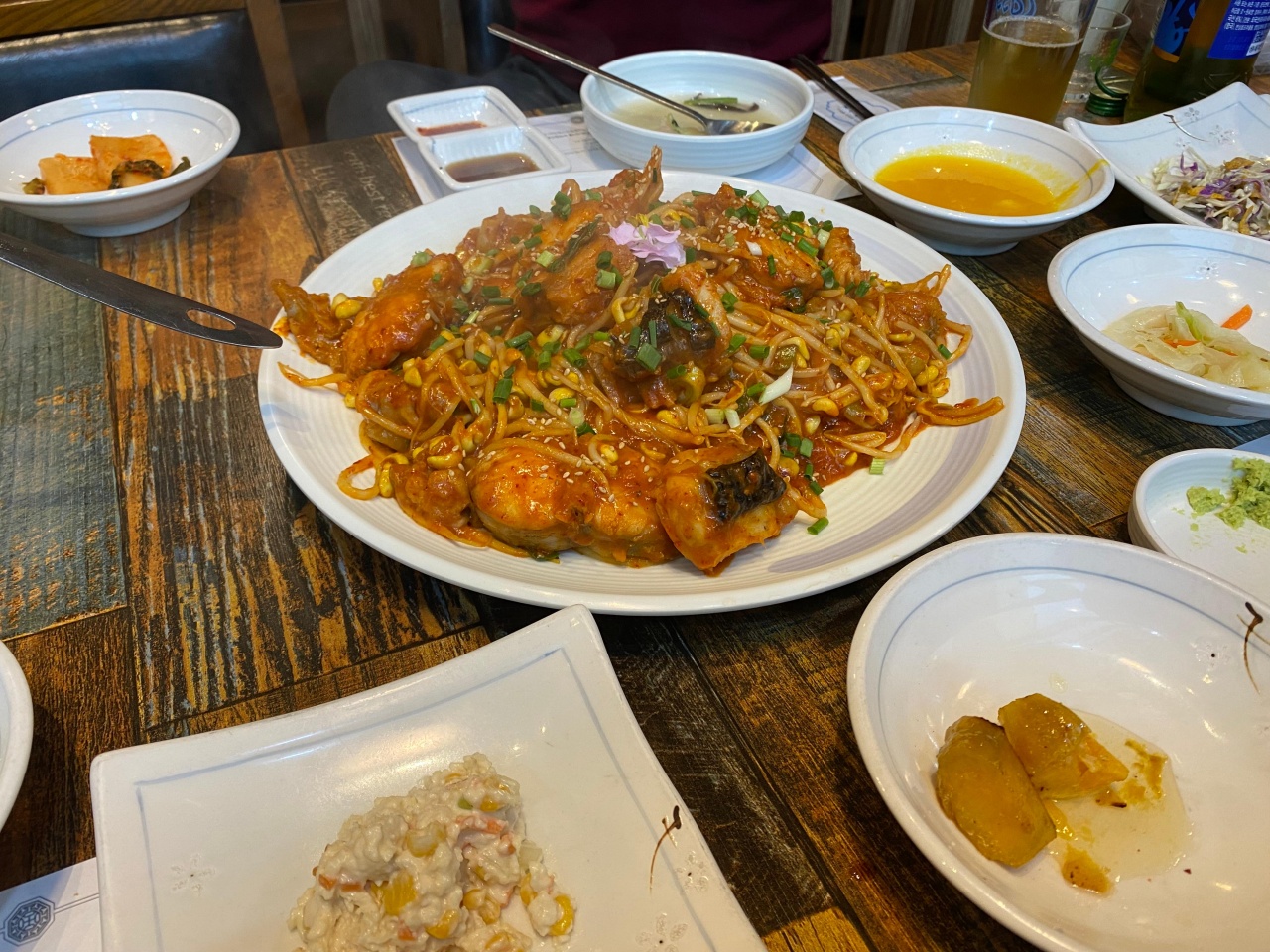 포미아구찜 매장 방문 후 남겨주신 고객 리뷰 사진입니다.