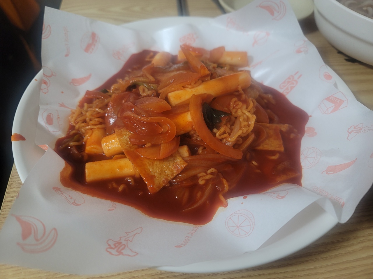 아줌마우동  매장 방문 후 남겨주신 고객 리뷰 사진입니다.