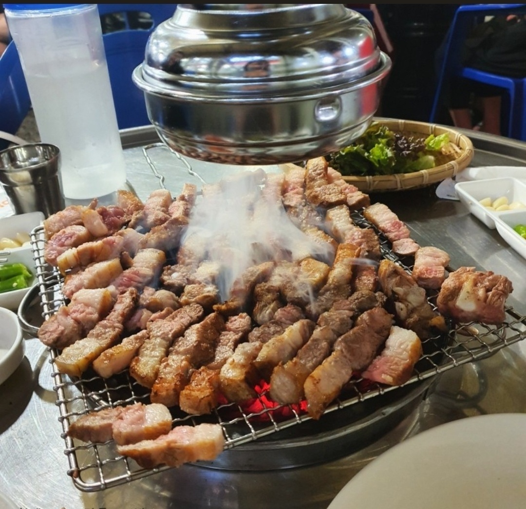 기찻길삼겹살 매장 방문 후 남겨주신 고객 리뷰 사진입니다.