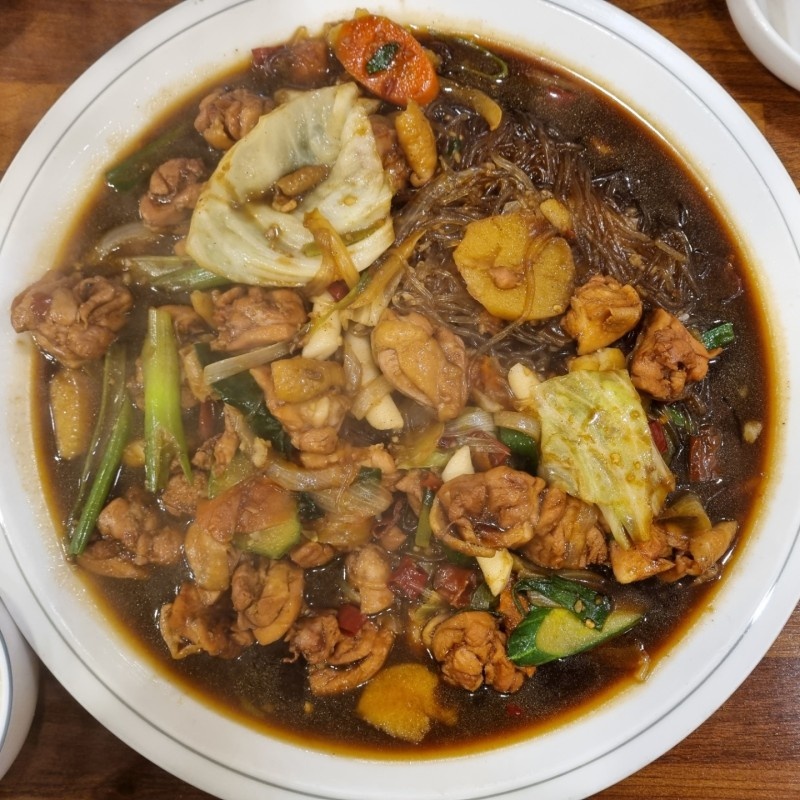 안동유진찜닭 매장 방문 후 남겨주신 고객 리뷰 사진입니다.