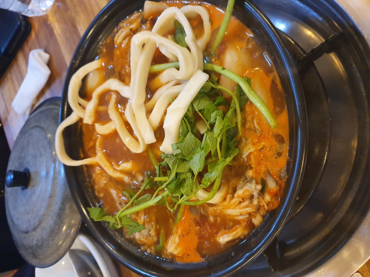 가양칼국수 버섯매운탕 매장 방문 후 남겨주신 고객 리뷰 사진입니다.