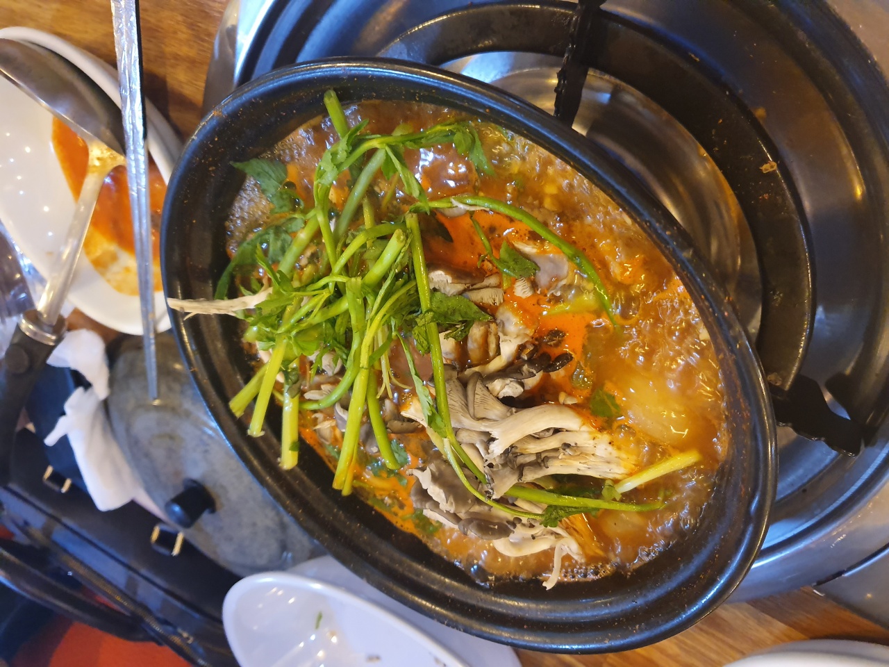 가양칼국수 버섯매운탕 매장 방문 후 남겨주신 고객 리뷰 사진입니다.