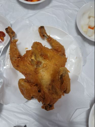 시골 통닭 매장 방문 후 남겨주신 고객 리뷰 사진입니다.