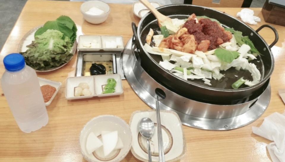 춘천명물닭갈비 매장 방문 후 남겨주신 고객 리뷰 사진입니다.