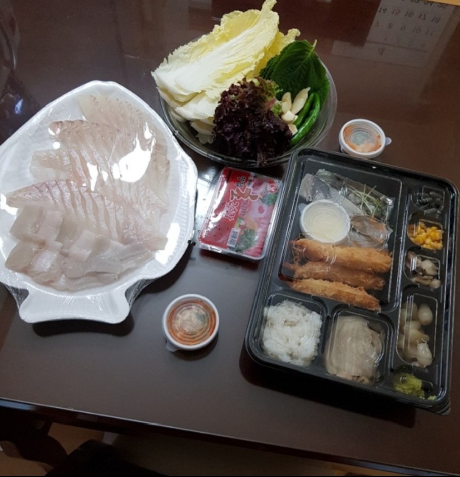 대박횟집 매장 방문 후 남겨주신 고객 리뷰 사진입니다.