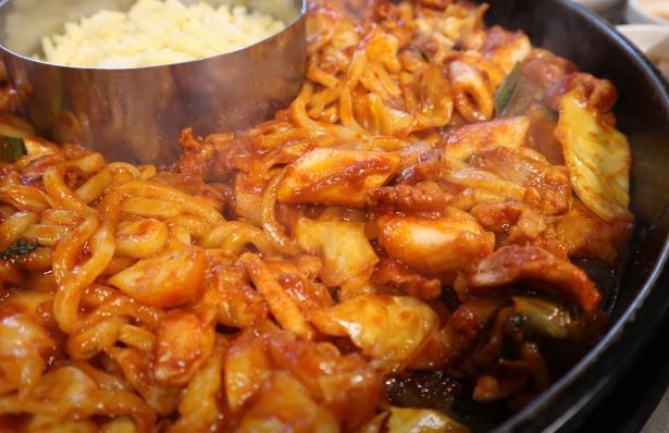 남춘천호반닭갈비  매장 방문 후 남겨주신 고객 리뷰 사진입니다.