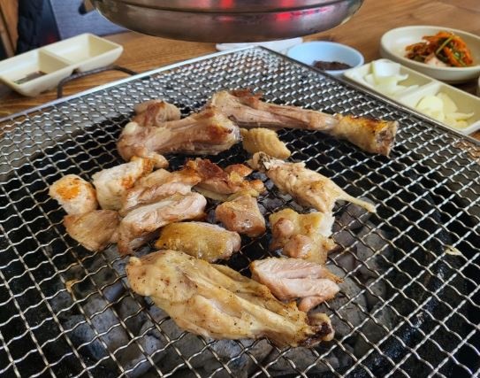 춘천댐촌닭집 매장 방문 후 남겨주신 고객 리뷰 사진입니다.