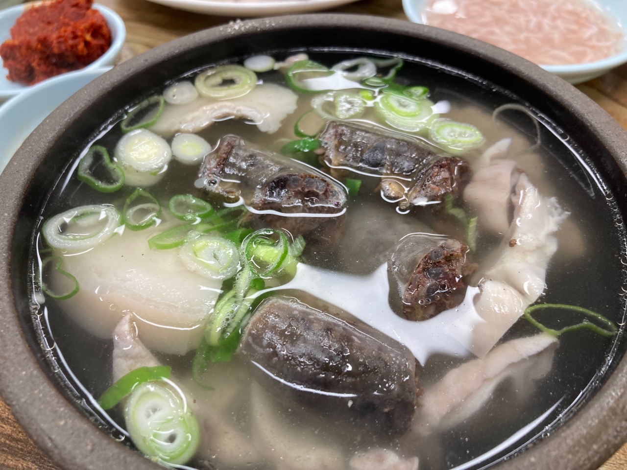 합천국밥집 매장 방문 후 남겨주신 고객 리뷰 사진입니다.