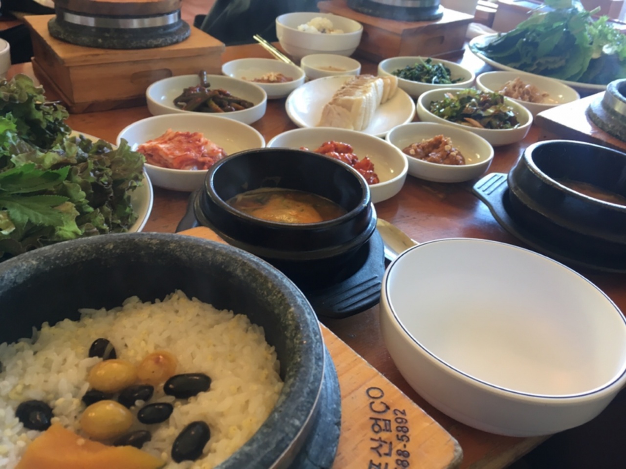 강촌쌈밥 매장 방문 후 남겨주신 고객 리뷰 사진입니다.