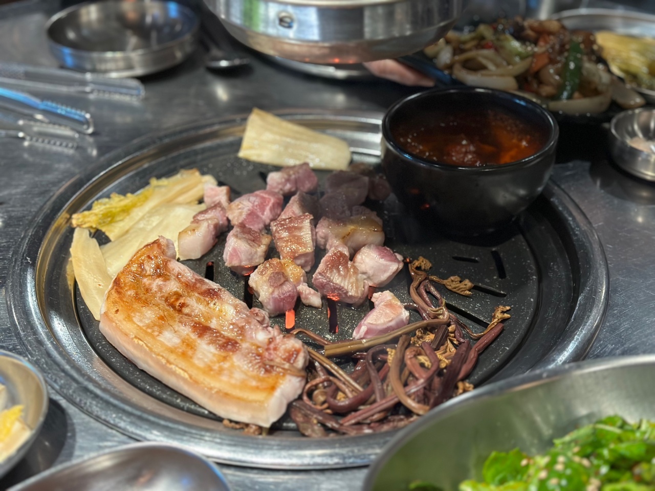 바다를본돼지 매장 방문 후 남겨주신 고객 리뷰 사진입니다.
