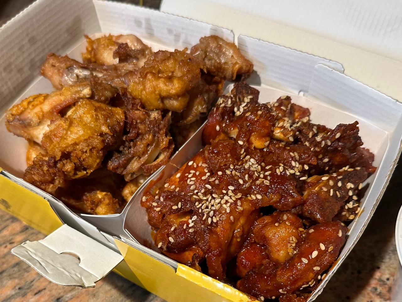 태공호프치킨 매장 방문 후 남겨주신 고객 리뷰 사진입니다.
