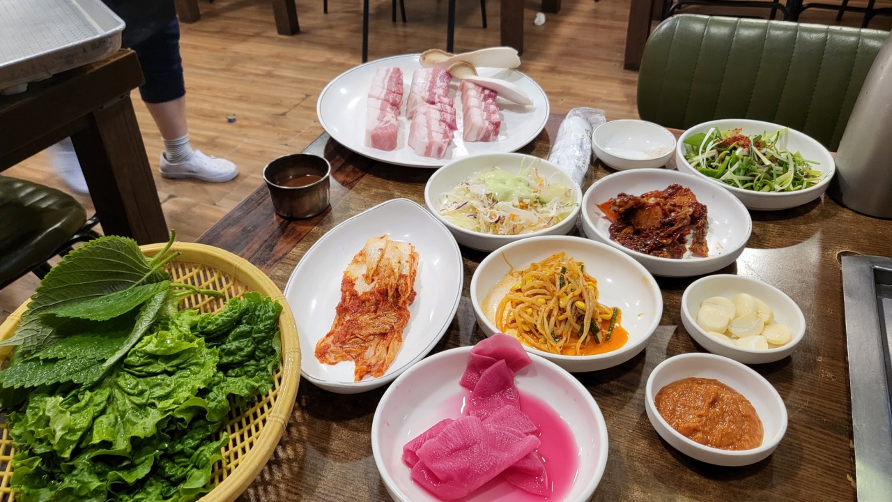 제주 포도원흑돼지  매장 방문 후 남겨주신 고객 리뷰 사진입니다.