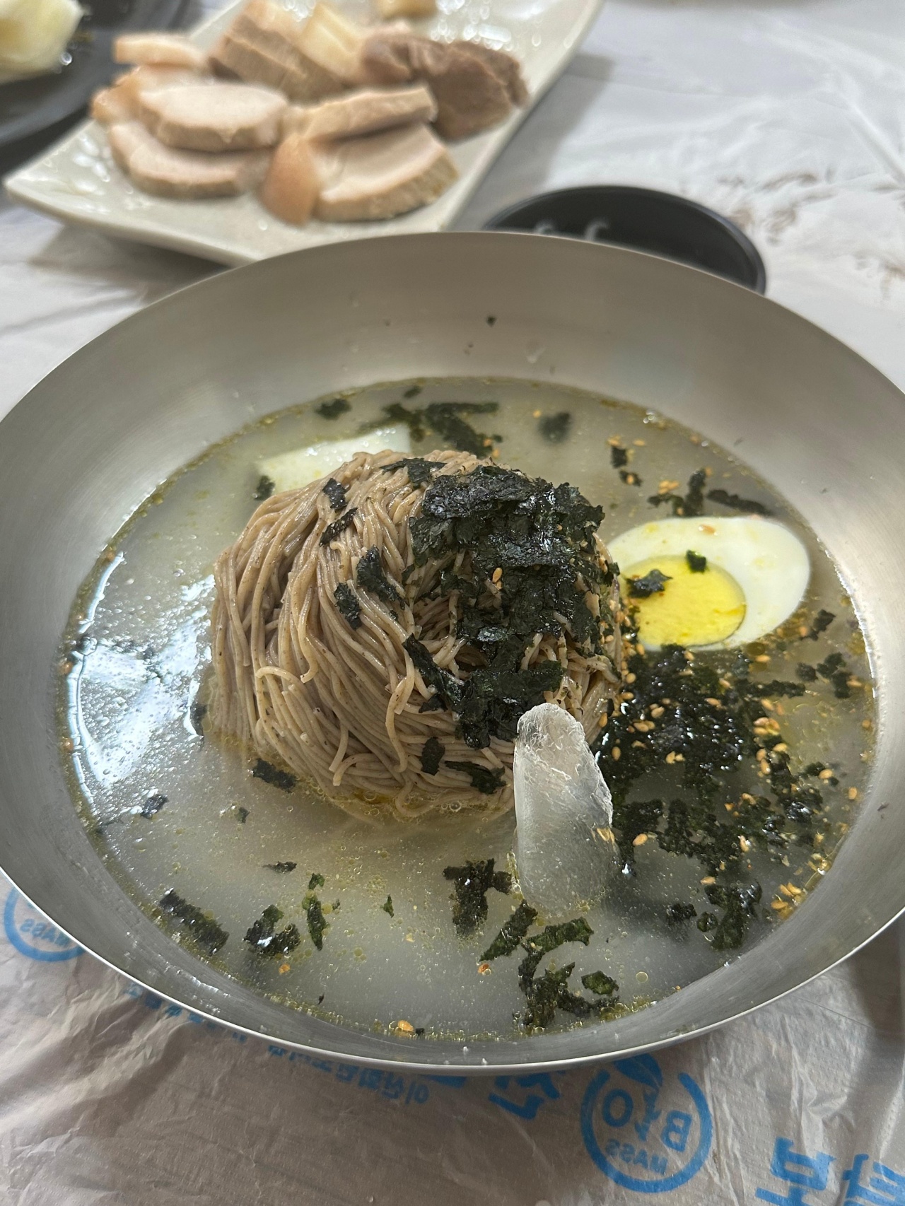 백촌막국수 매장 방문 후 남겨주신 고객 리뷰 사진입니다.