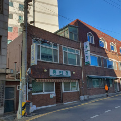 place_img