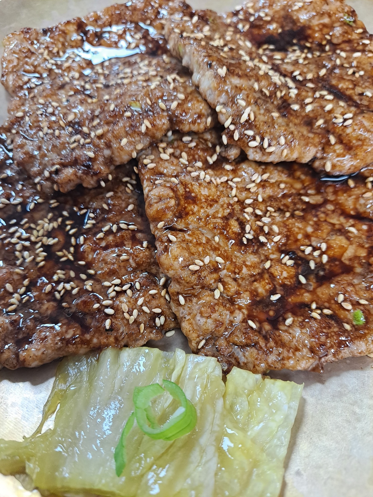 새송정떡갈비 매장 방문 후 남겨주신 고객 리뷰 사진입니다.