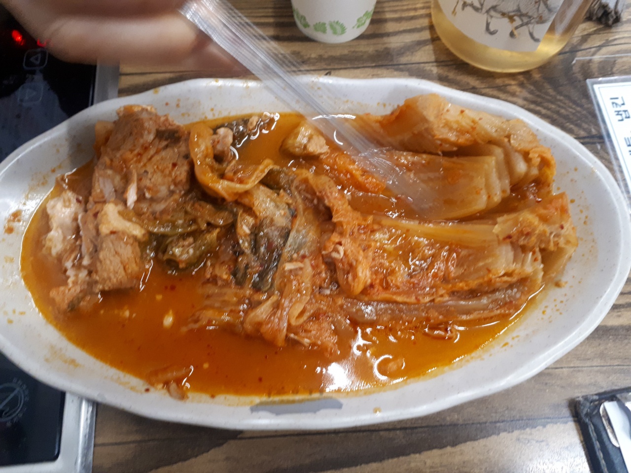 한옥집 김치찜 매장 방문 후 남겨주신 고객 리뷰 사진입니다.