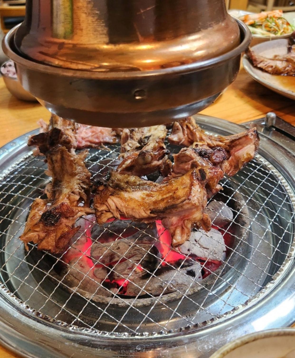 숑스바베큐 매장 방문 후 남겨주신 고객 리뷰 사진입니다.