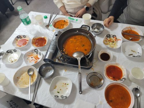 고향집 매장 방문 후 남겨주신 고객 리뷰 사진입니다.