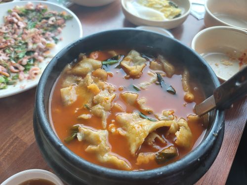 용순가재골수제비 매장 방문 후 남겨주신 고객 리뷰 사진입니다.