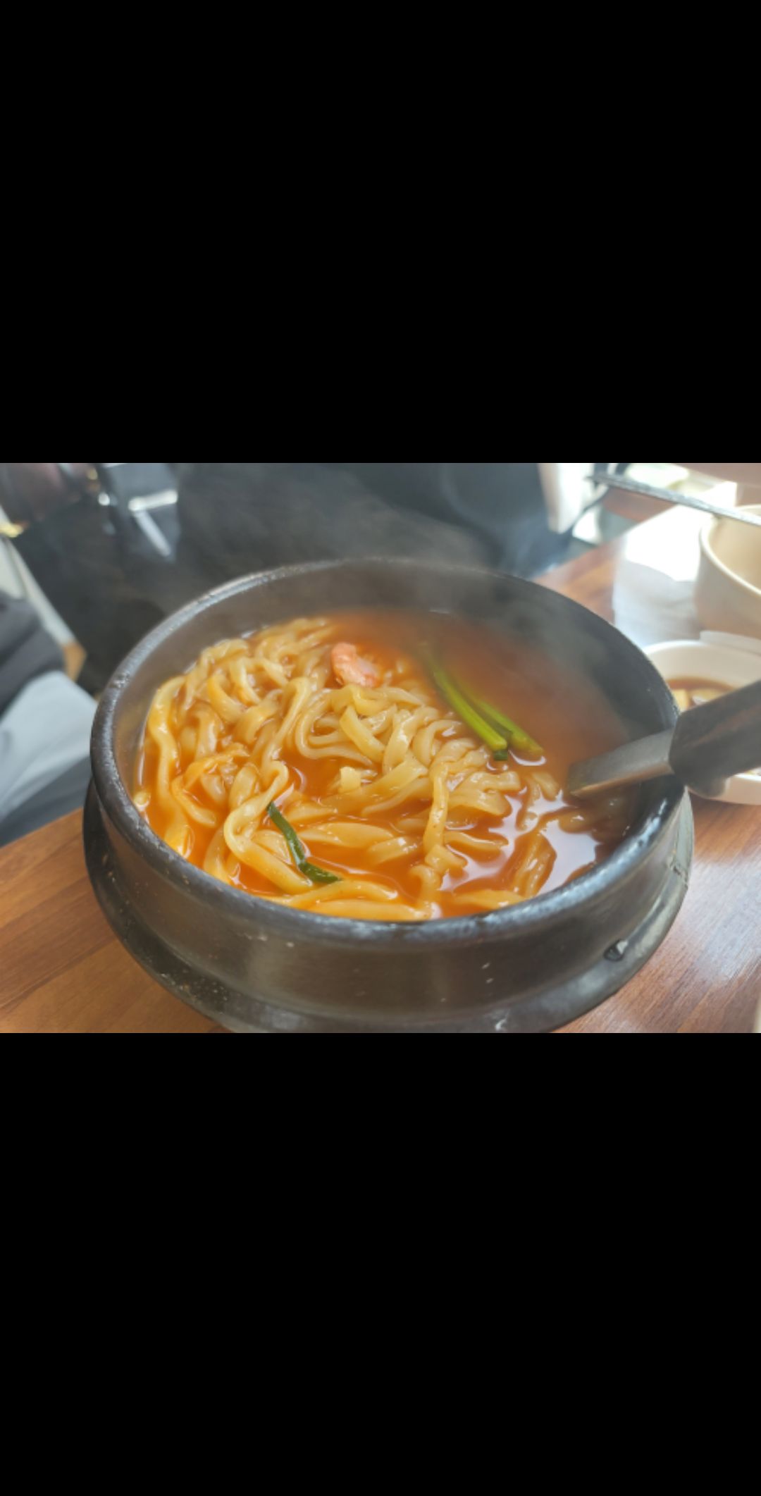 용순가재골수제비 매장 방문 후 남겨주신 고객 리뷰 사진입니다.