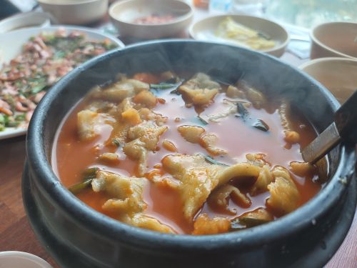 용순가재골수제비 매장 방문 후 남겨주신 고객 리뷰 사진입니다.
