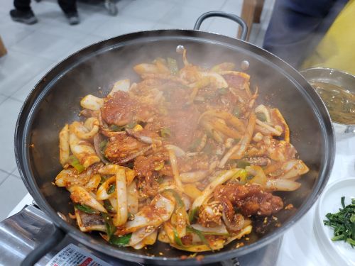전주식당 매장 방문 후 남겨주신 고객 리뷰 사진입니다.