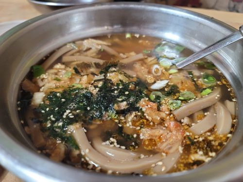 고삼묵밥 매장 방문 후 남겨주신 고객 리뷰 사진입니다.