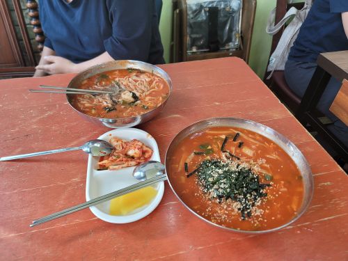 오뚜기칼국수 매장 방문 후 남겨주신 고객 리뷰 사진입니다.