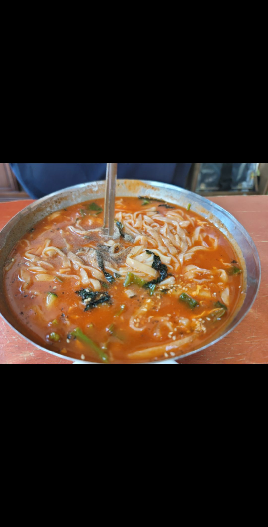 오뚜기칼국수 매장 방문 후 남겨주신 고객 리뷰 사진입니다.